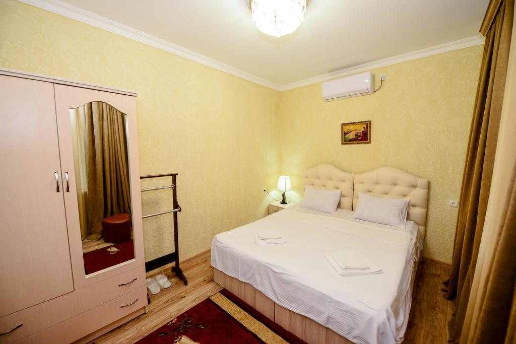 Hotel Vladi คูทายสิ ภายนอก รูปภาพ